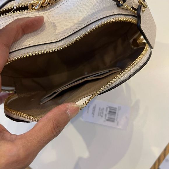 NWT COACH Heart Crossbody In Signature Canvas CJ450 Xbody Messenger Hand Bag - Picture 7 of 14